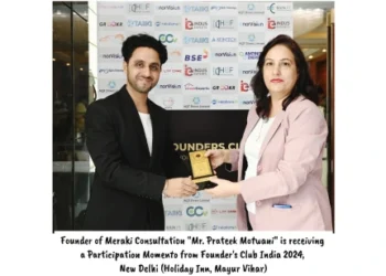 Meraki Consultation owner Prateek Motwani receiving award