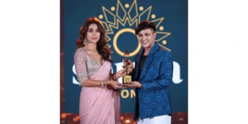 Sonu Gowda: Fashion Designer Honored by Shriya Saran