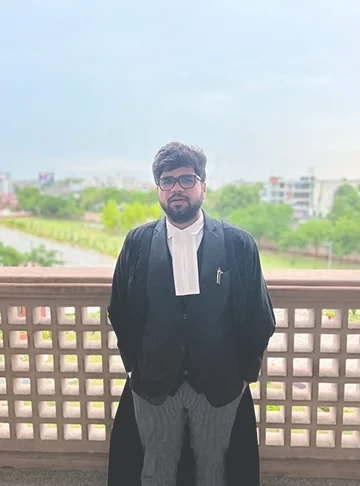 प्रकर्ष पांडेय